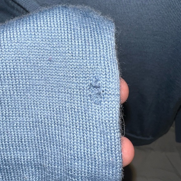 Hudson North Merino Wool V-Neck Sweater - Picture 3 of 10